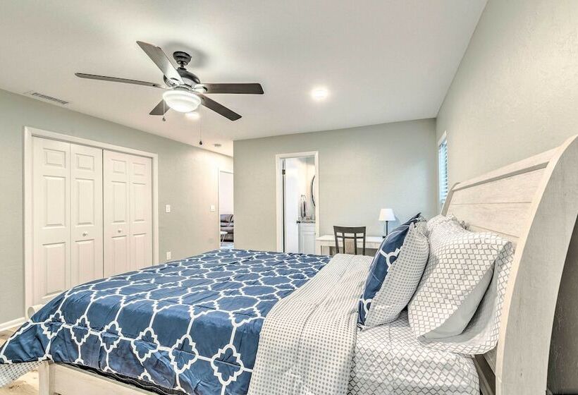 Remodeled Family Home W/ Patio   Walk To Uf!