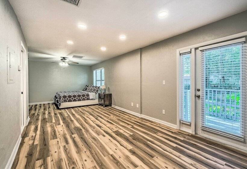 Remodeled Family Home W/ Patio   Walk To Uf!