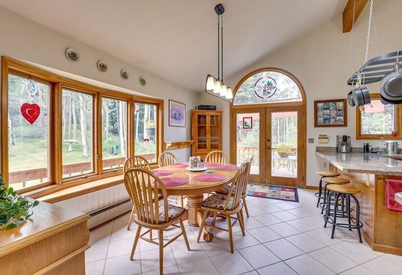 Silver Plume Mountain Haven With Views & Deck!