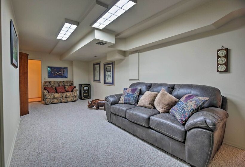 South Beach Home W/ Hot Tub, Deck   Walk To Ocean!