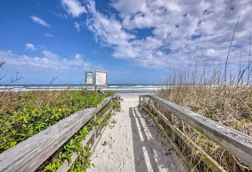 Spacious St Augustine Retreat: Walk To Beach