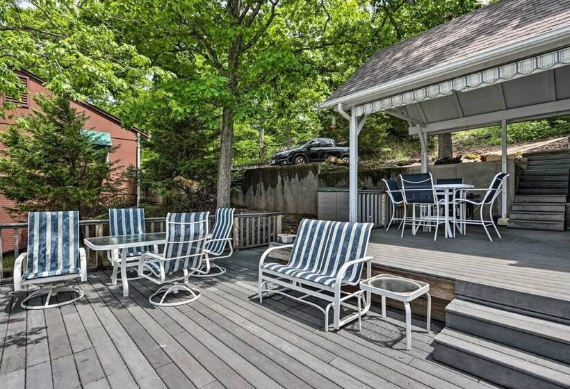 Sunny  Providence Cottage  Retreat W/ Dock, Kayaks