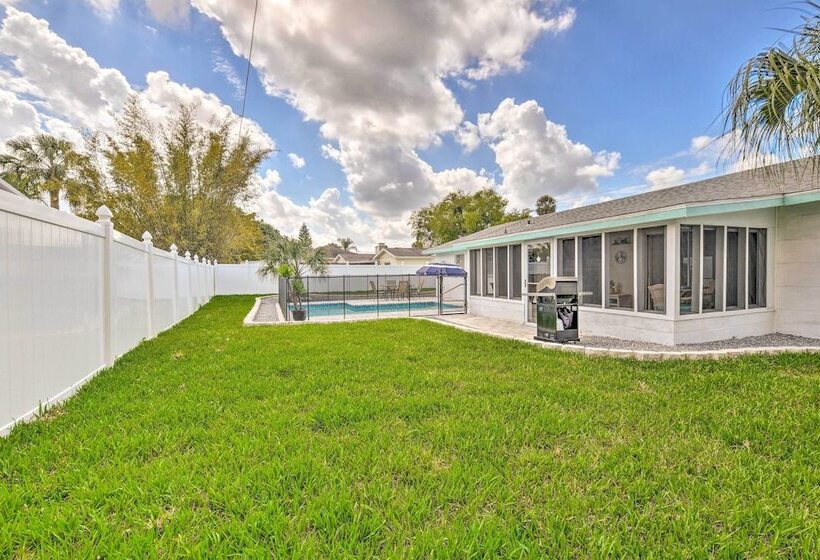 The Flamingo House  Apollo Beach Gem W/ Pool