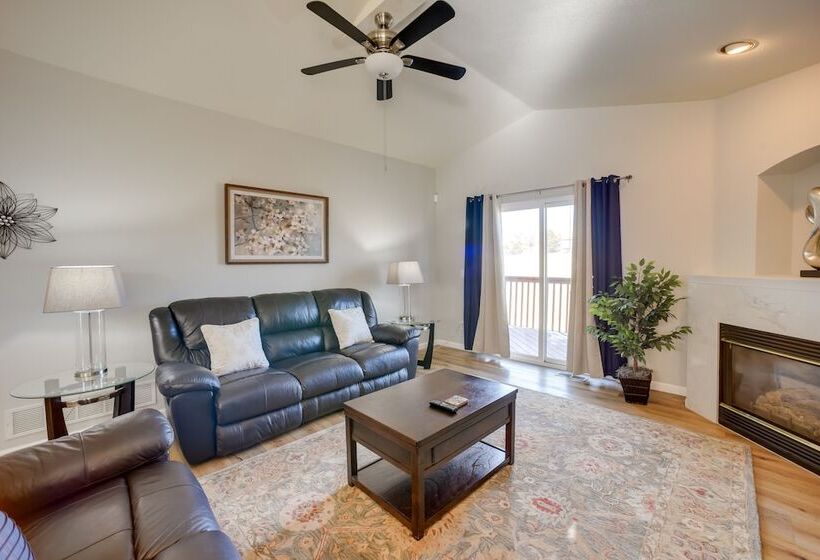 Updated Springs Home   3 Mi To Garden Of The Gods!