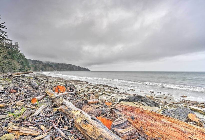 Waterfront Sekiu Escape   9 Mi To Neah Bay!