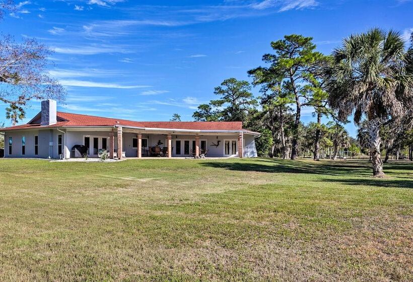 Bayfront Florida Retreat W/ Boat Lift & Fire Pit!