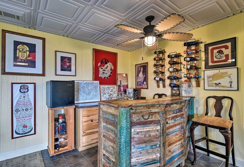 Cabin W/ Bbq + Games   Walk To Blue Ridge Parkway!