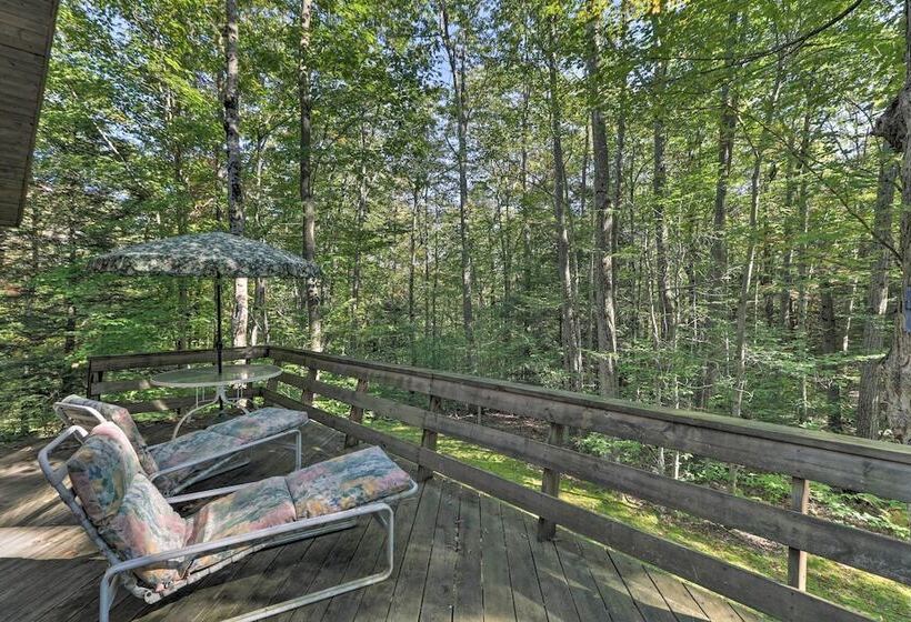 Cabin W/ 3 Acres, Tennis Courts: By 4 Ski Mtns