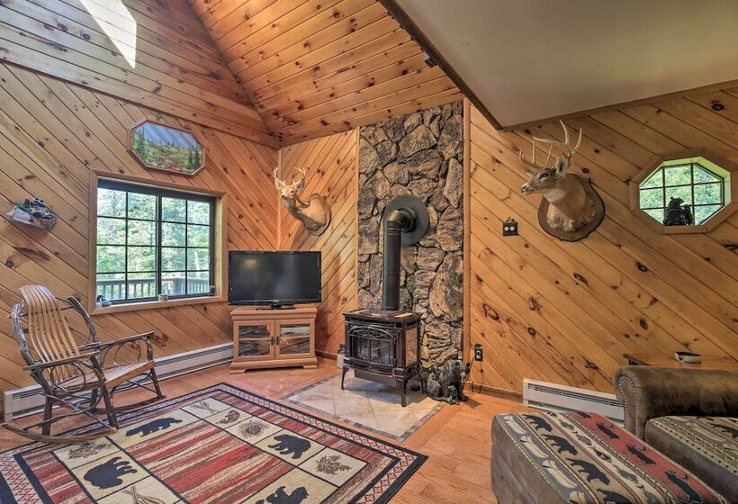 Lake Placid Chalet: Deck & Forest Views!