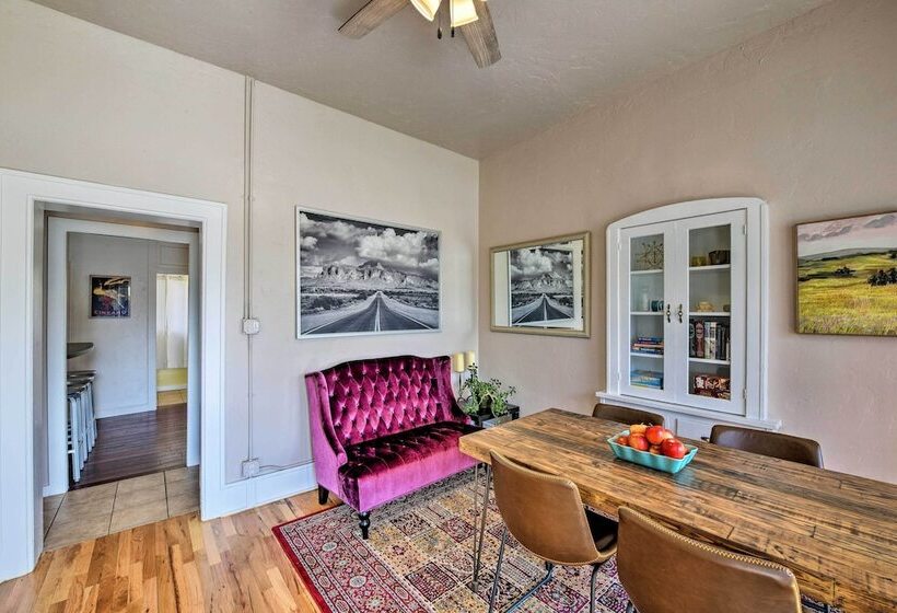 Chic Downtown Home W/ Grill, Steps To Main Street!