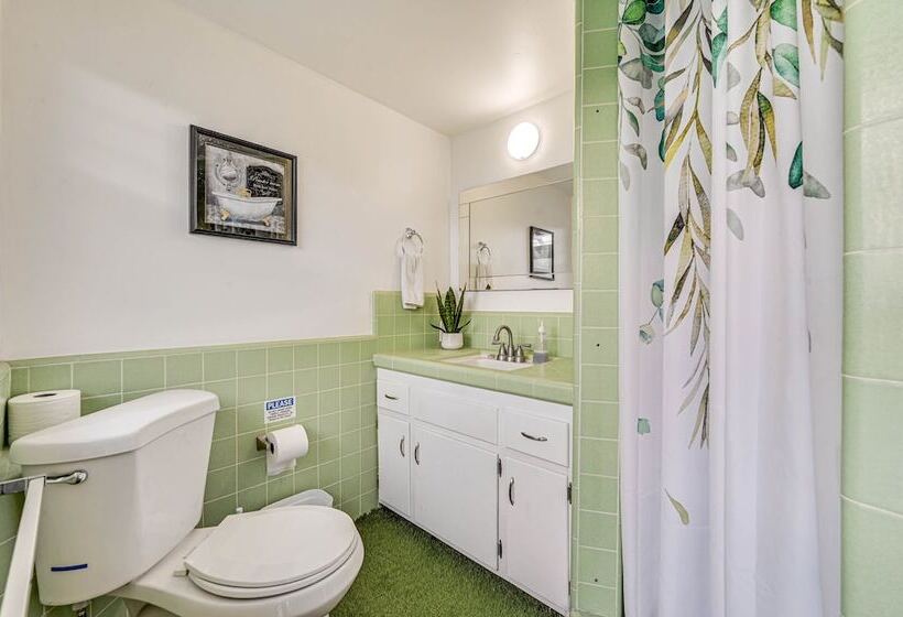 Chula Vista Home W/ Heated Pool & Spacious Patio