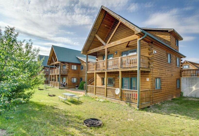 Cozy Three Bears Resort Cabin W/ Deck In Warrens!