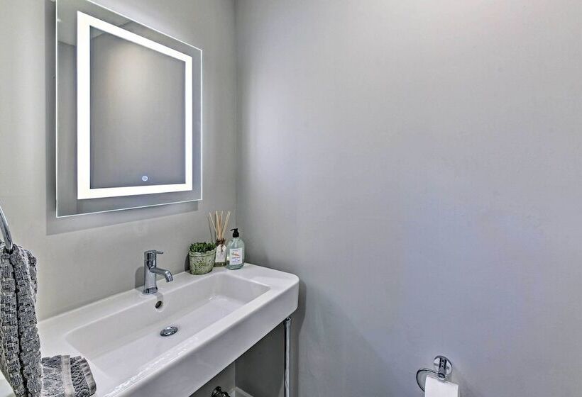 Elegant College Station Home   Walk To Texas A & M