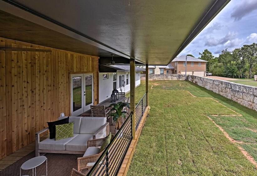 Elegant College Station Home   Walk To Texas A & M