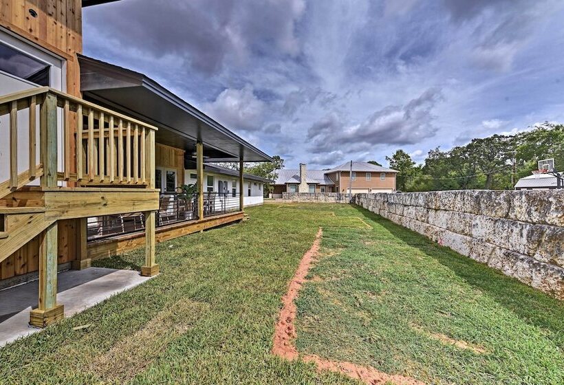 Elegant College Station Home   Walk To Texas A & M