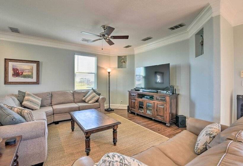 Galveston Resort House   Dazzling Bay Vistas!