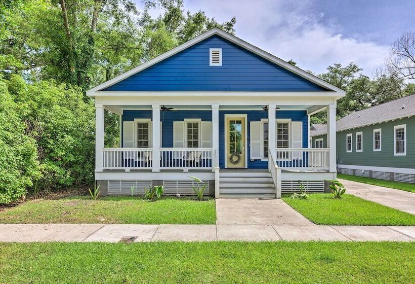 Lovely Mobile Retreat W/ Deck & Front Porch!
