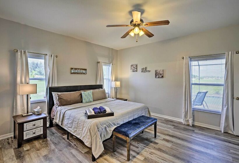 Modern Home W/ Patio & Grill In Cape Coral!