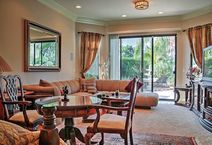 Palm Springs Golf Course Home: Private Pool & Spa!