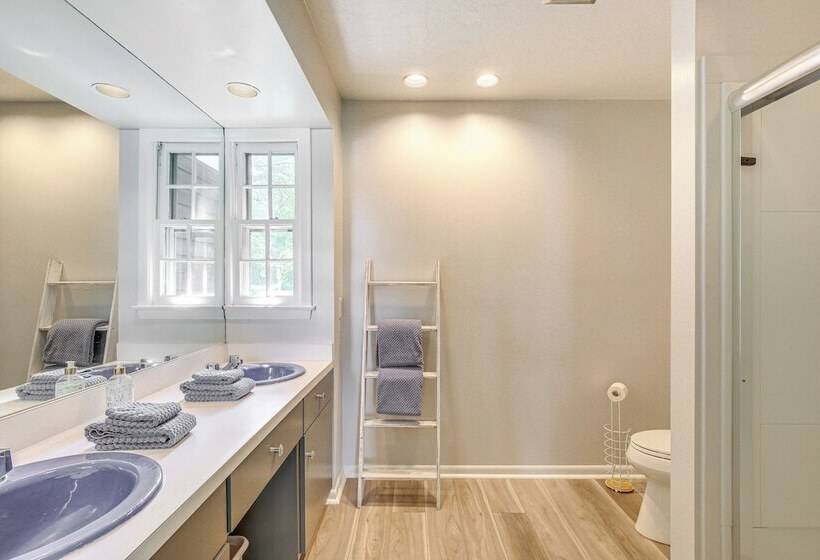 Skiing & Hiking: Water View Home In The Berkshires