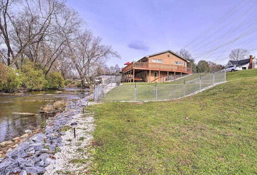 Bristol Retreat W/ Creek Access: 2 Mi To Dtwn