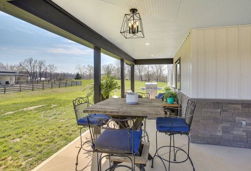 Byrdstown Home Near Dale Hollow Lake!