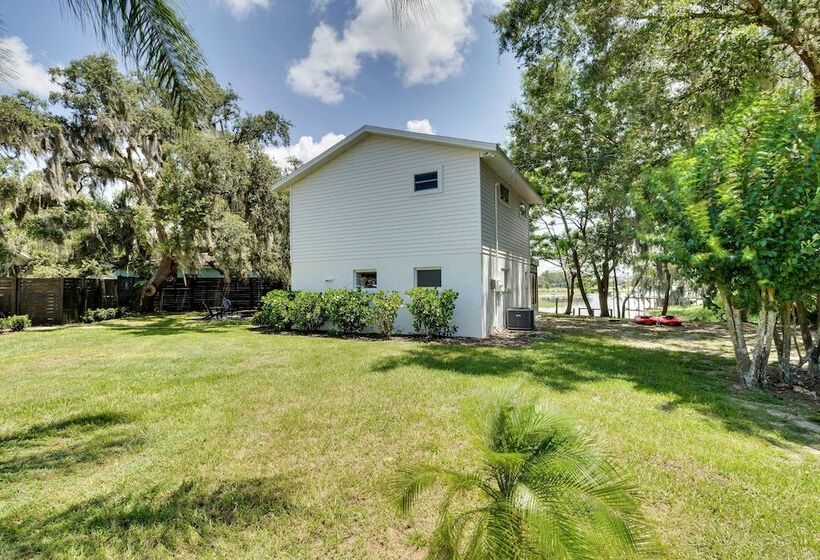 Lakefront Retreat W/ Kayaks & Fire Pit In Clermont