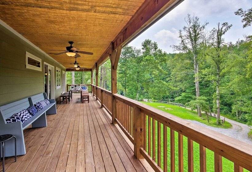 Home W/ Deck & Game Room   8 Mi To Asheville