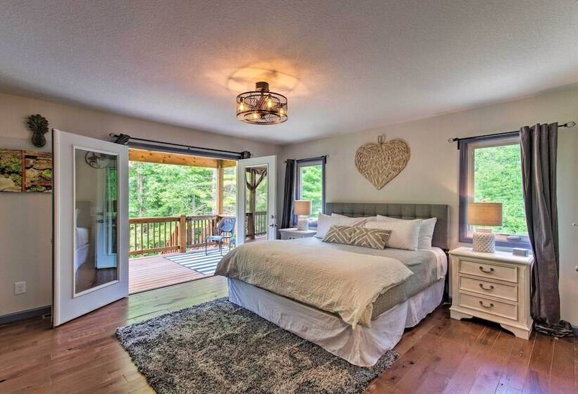 Home W/ Deck & Game Room   8 Mi To Asheville