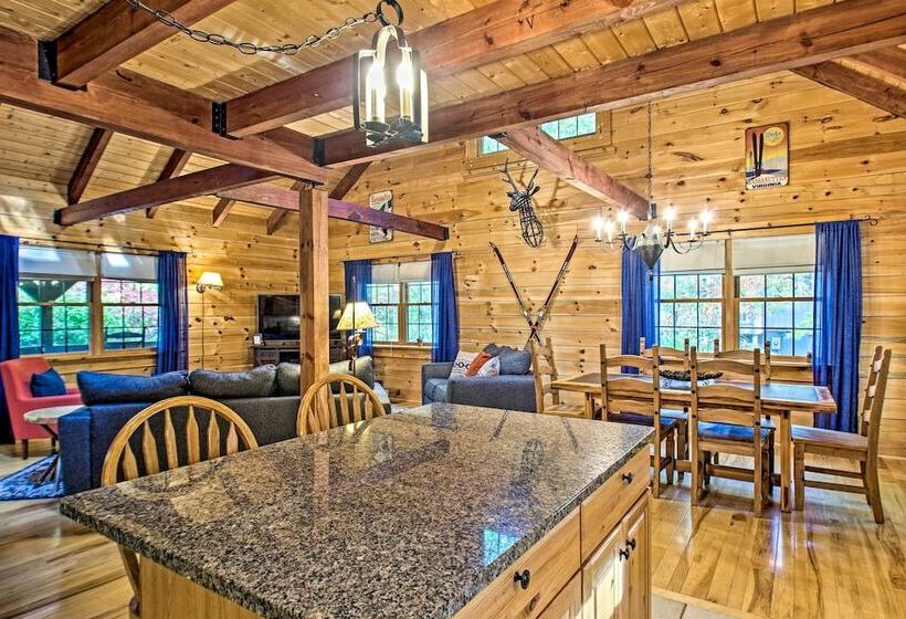 Massanutten Resort Log Cabin W/ Mountain Views!