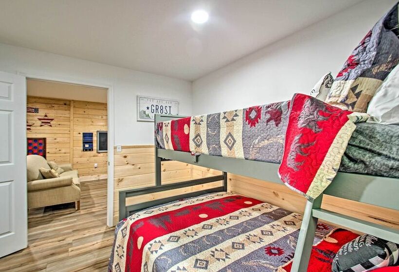 Massanutten Resort Log Cabin W/ Mountain Views!