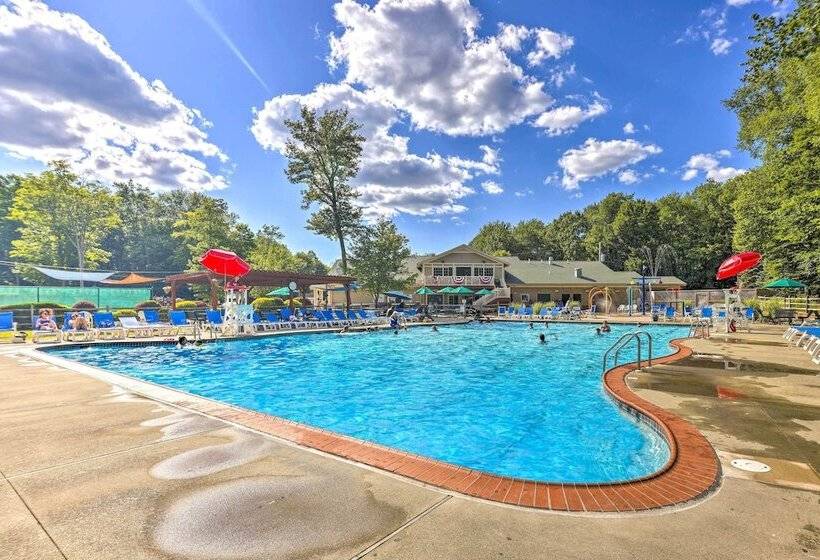 Pet Friendly Home W/ Deck At Big Bass Lake!
