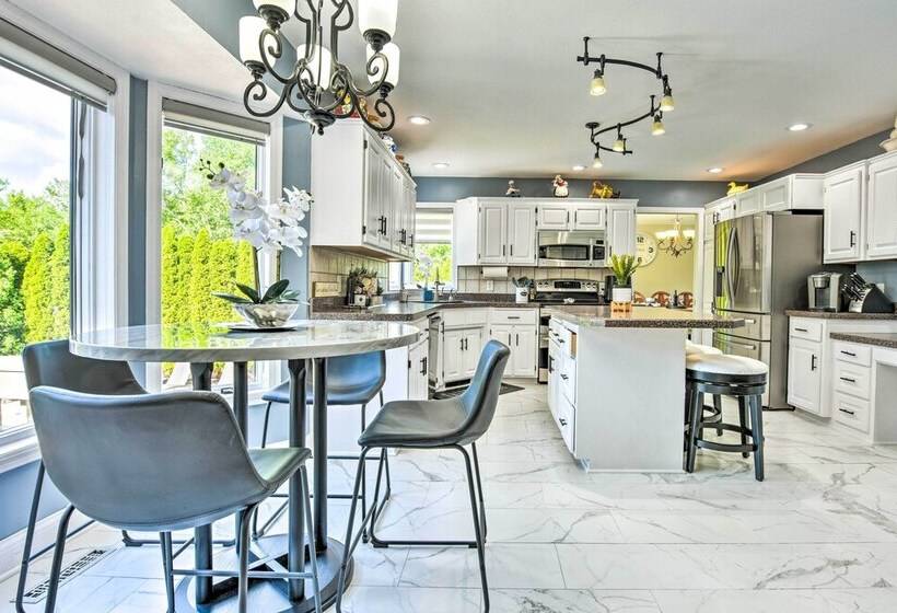 Pet Friendly Maple Grove Gem W/ Private Yard!