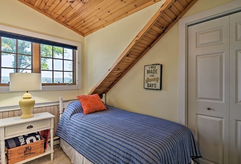 Waterfront Petoskey Cottage W/ Deck + Grill!