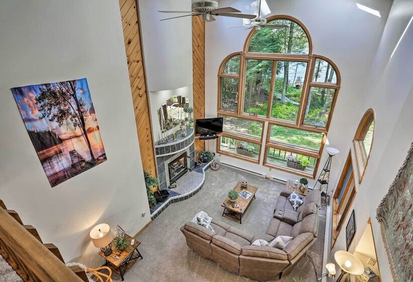 Pocono Lake Paradise W/ Private Beach & Dock!