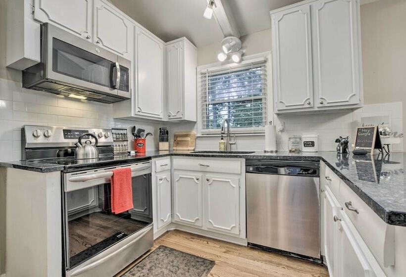 Recently Renovated Raleigh Retreat W/ Patio!