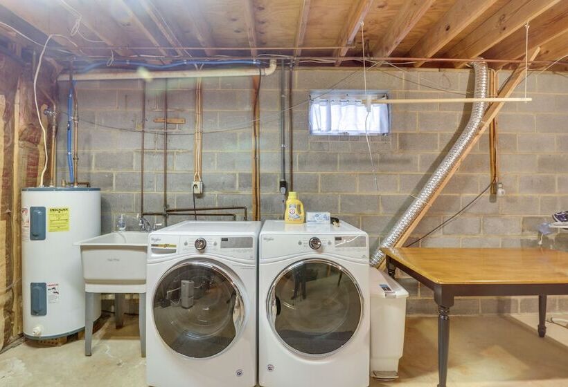 Rural And Spacious Virginia Home On ~ 2 Acres!