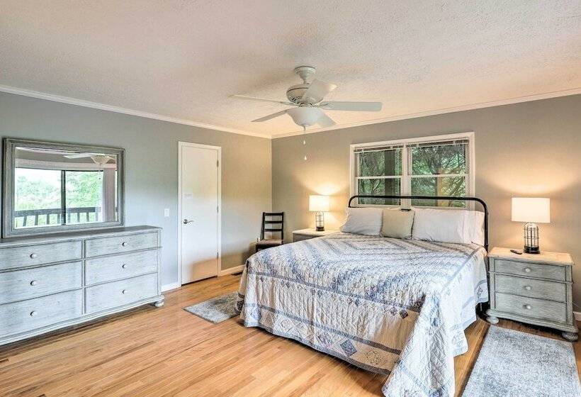 Scenic Smokies Cabin W/ Hot Tub In Golf Community!