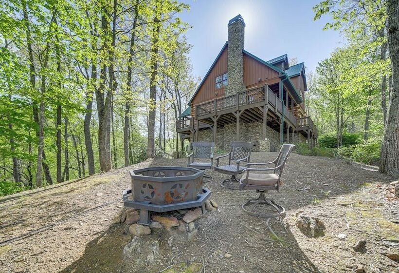 Hot Tub & Fire Pit: Secluded Gem In Franklin