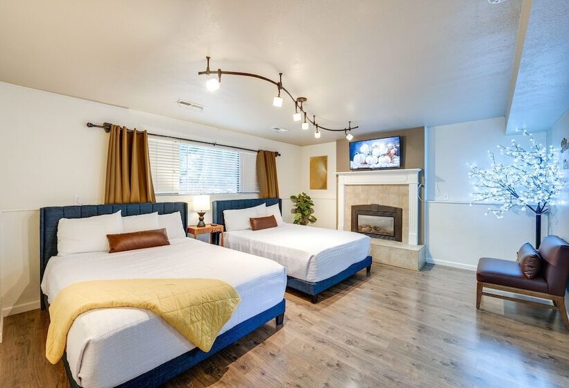 Mount Vernon Home W/ Private Hot Tub