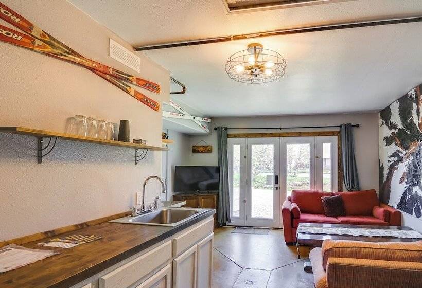 Deck & Fire Pit: Pagosa Springs Home!