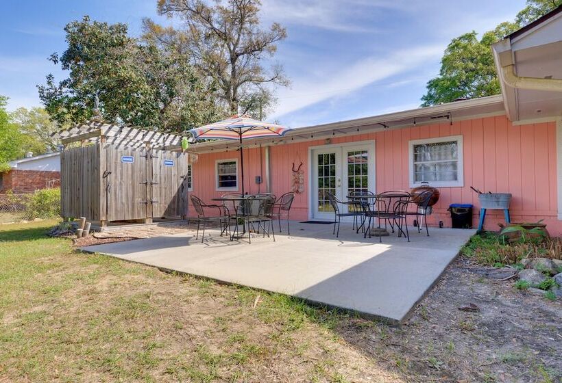 Vibrant Pass Christian Oasis   3 Blocks To Beach!