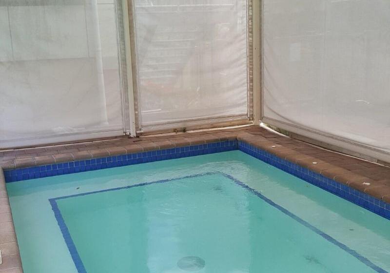 Albany Rosedale Motel