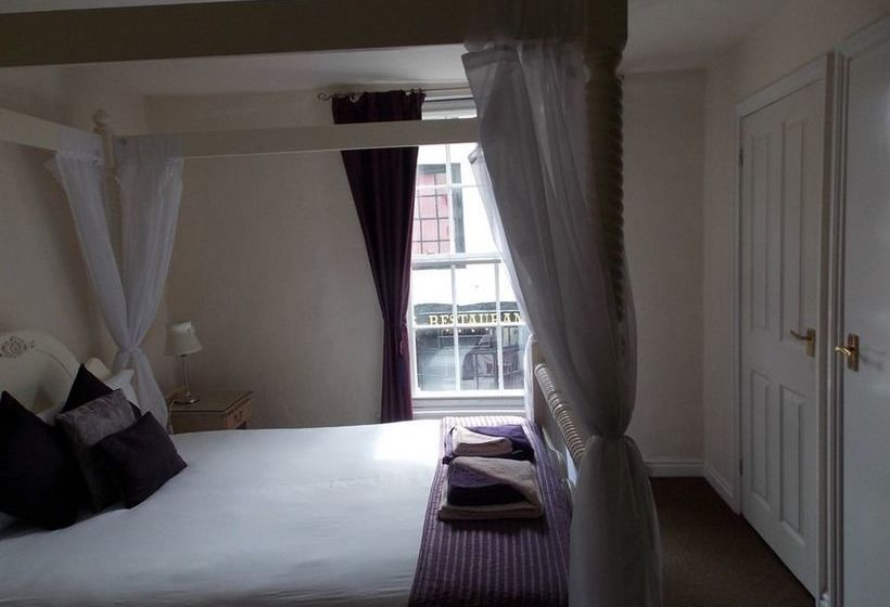 פונדק The Friars