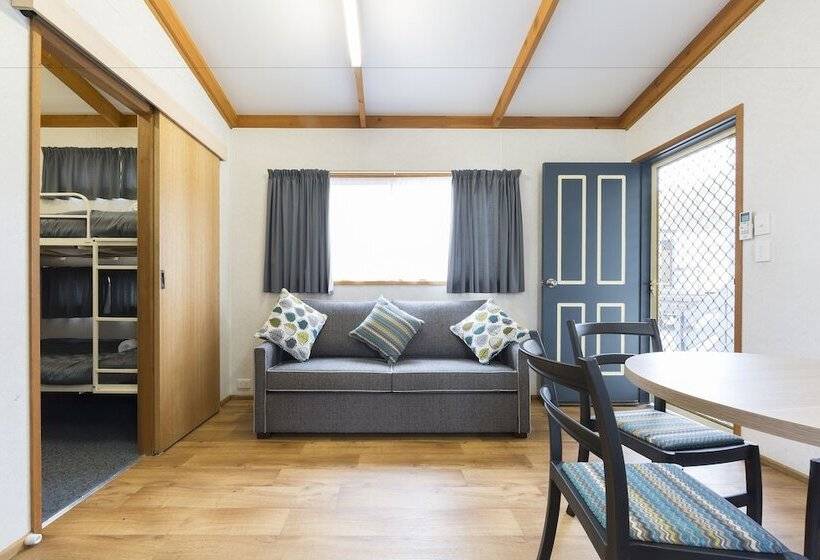 هتل Alivio Tourist Park Canberra