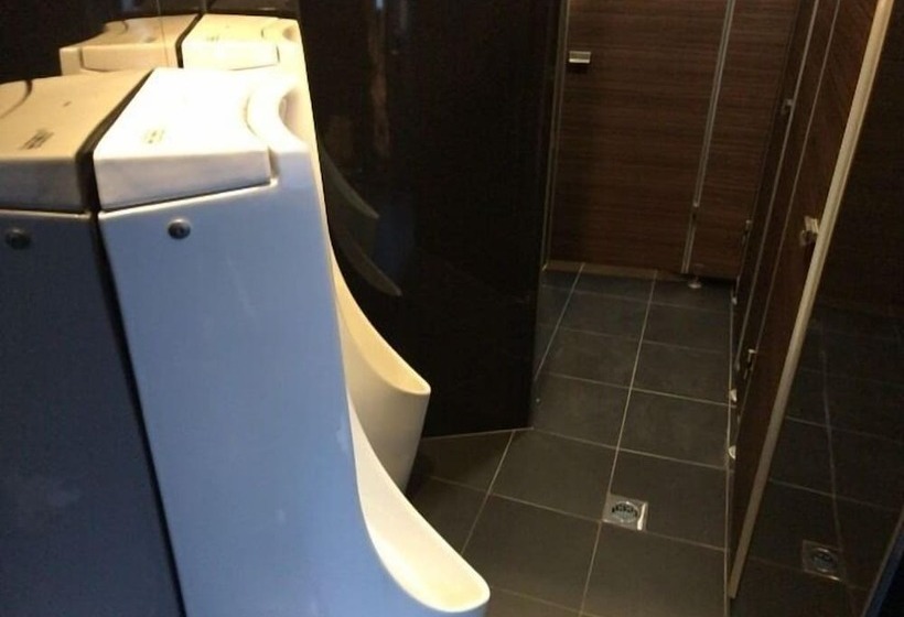 فنادق الكبسولة Capsule Inn Shimbashi  Men Only