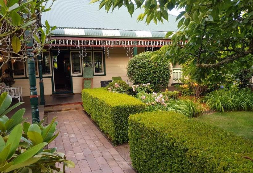 בית מלון כפרי Glenella Guesthouse