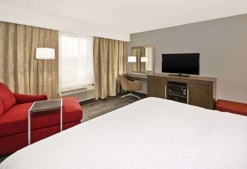فندق Hampton Inn By Hilton Detroit Dearborn