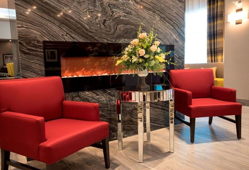 هتل Hampton Inn & Suites By Hilton Thunder Bay