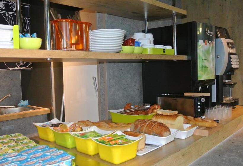 هتل Ibis Budget Chambéry Sud Challesleseaux